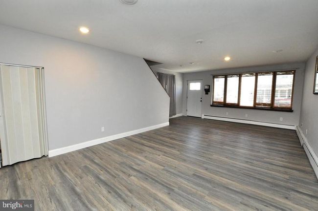 326 Mercer St, House other with 4 bedrooms, 2 bathrooms and null parking in GLOUCESTER CITY NJ | Image 4