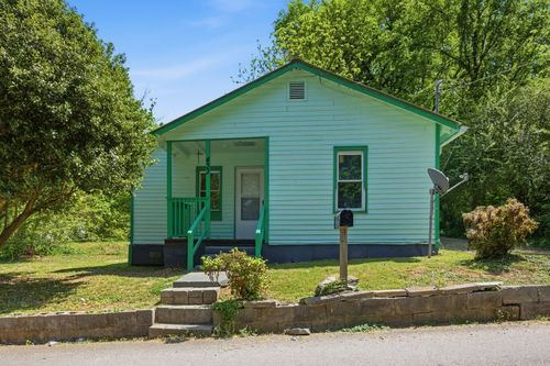 433 Jones St, Pulaski, TN, 38478-3011 | Card Image