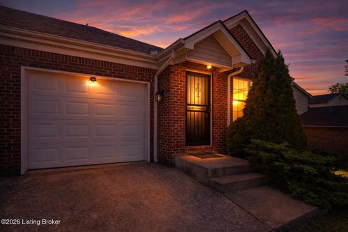 356 Williamsburg Ln, Georgetown, KY, 40324-2581 | Card Image