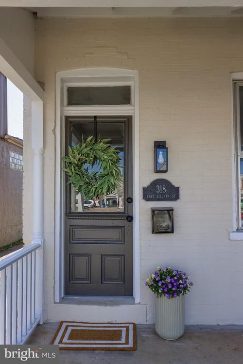 318 E Liberty St, LANCASTER, PA, 17602-1936 | Card Image
