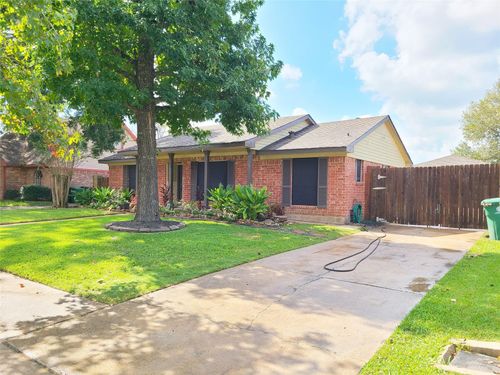 12519 Hunting Brook Dr, Houston, TX, 77099-3605 | Card Image