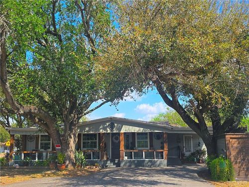 943 W Bowie Ave, Alamo, TX, 78516-2820 | Card Image