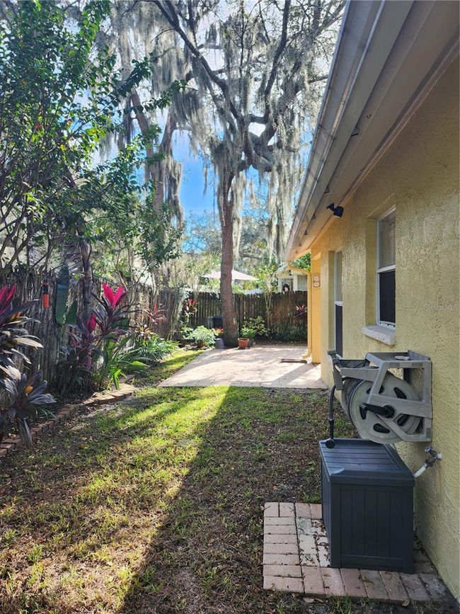 2303 Millcreek Court, House other with 3 bedrooms, 2 bathrooms and null parking in Valrico FL | Image 20