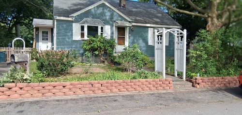 14 Doris Dr, Abington, MA, 02351-2312 | Card Image