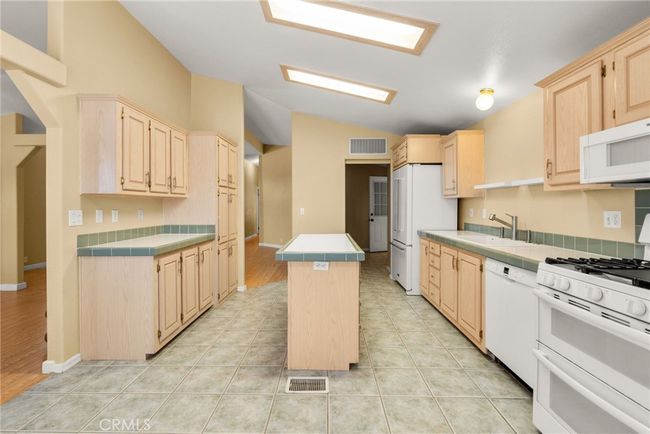 73550 Cabazon Peak Dr, House other with 3 bedrooms, 2 bathrooms and 1 parking in Palm Desert CA | Image 10