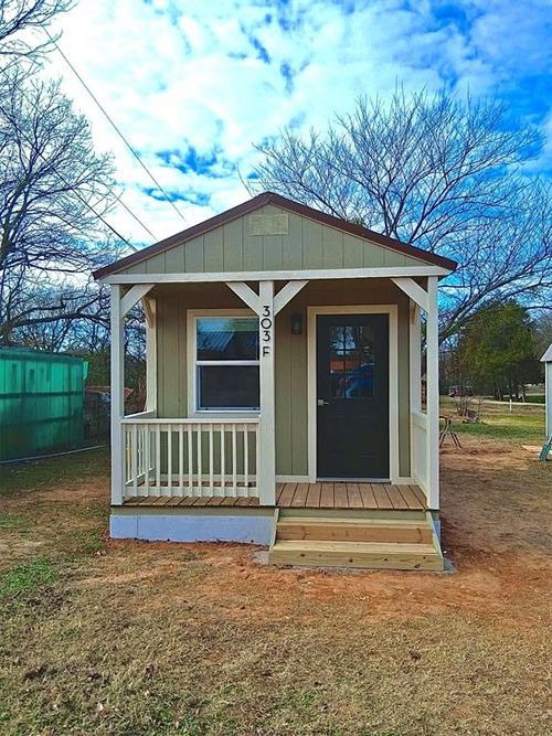 303 S Arkansas St, Elmore City, OK, 73433-9101 | Card Image