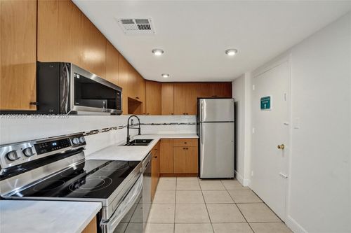435-1800 Sans Souci Blvd, North Miami, FL, 33181-3073 | Card Image