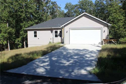 8 Whitstable Dr, Bella Vista, AR, 72714-6205 | Card Image