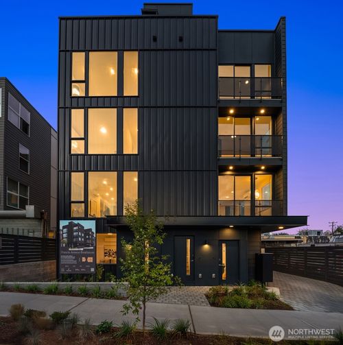 3606 Francis Ave N, Seattle, WA, 98103-8517 | Card Image