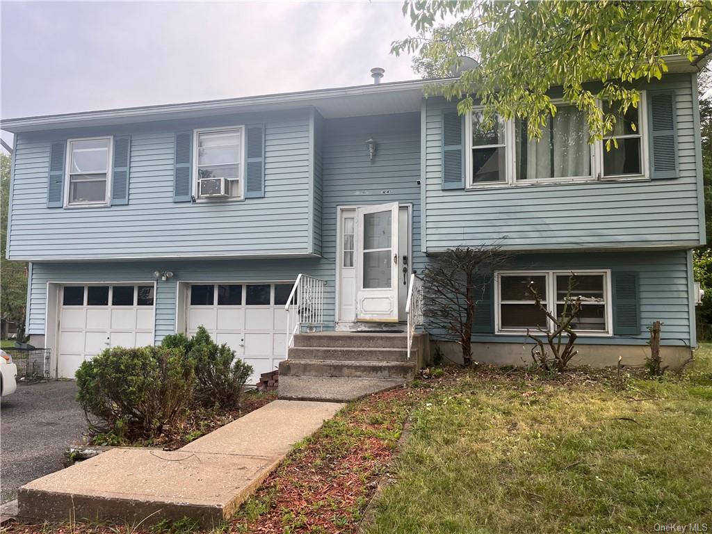 Ross Ln, Middletown, NY 10941