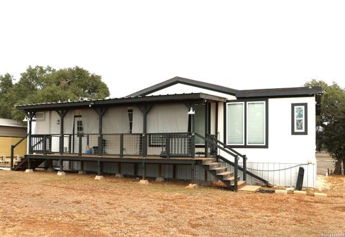 387 Private Road 1525, Bandera, TX, 78003-5372 | Card Image