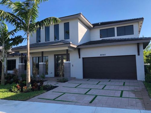16045 Nw 87th Ct, Miami Lakes, FL, 33018-1332 | Card Image