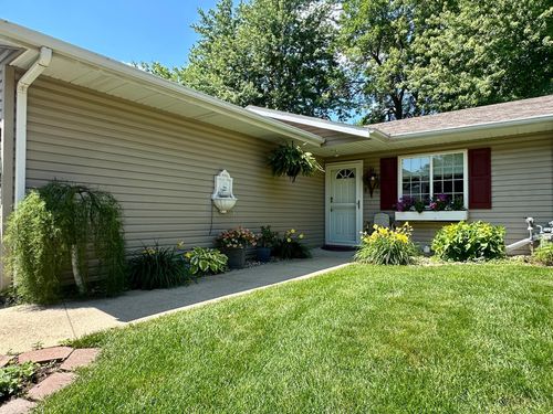 1019 Pershing Blvd, Worthington, MN, 56187-1269 | Card Image