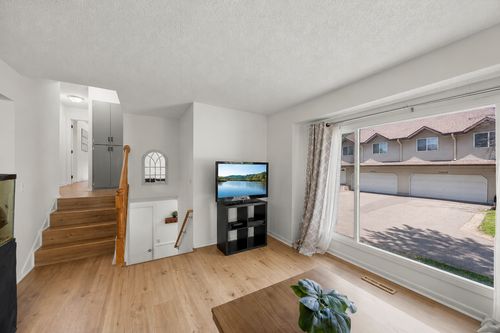 16612 Franklin Trl Se, PRIOR LAKE, MN, 55372-2928 | Card Image