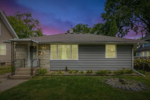 215 Morton St E, Saint Paul, MN, 55107-3012 | Card Image
