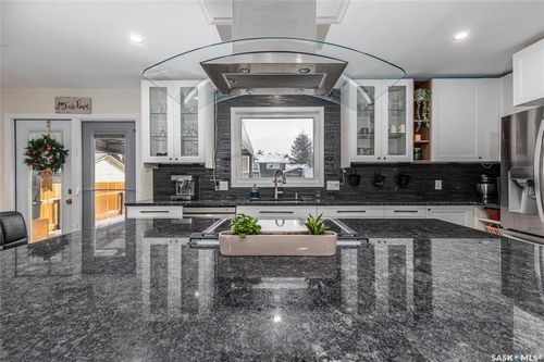 1266 Maybery Cres, Moose Jaw, SK, S6H7B4 | Card Image