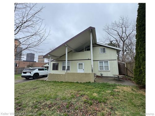 19730 Hilton Dr, Southfield, MI, 48075-7246 | Card Image