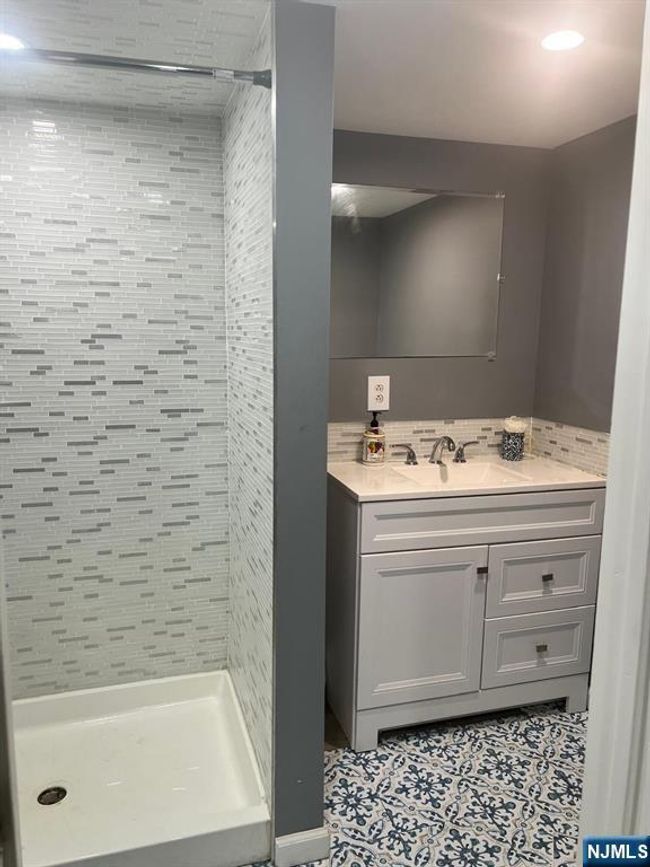 1637 Broad St, House other with 3 bedrooms, 2 bathrooms and null parking in Bloomfield NJ | Image 25