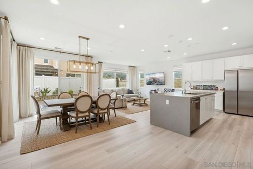 27748 Heritage Ln, Valley Center, CA, 92082-6961 | Card Image