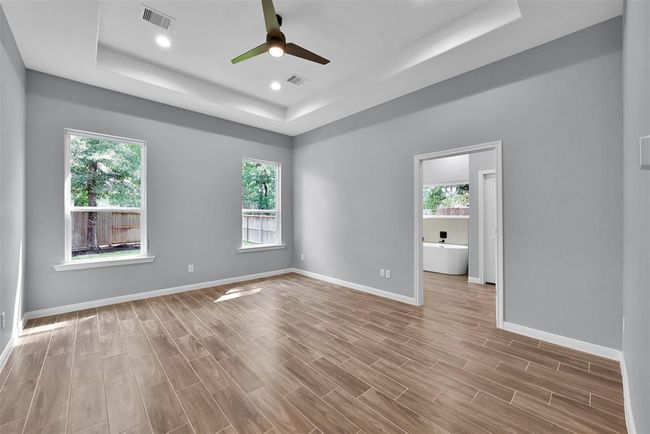 7 Pilot Pt, House other with 4 bedrooms, 5 bathrooms and 3 parking in Conroe TX | Image 23