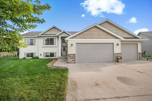 836 8th Street Loop Ne, Rice, MN, 56367-9831 | Card Image