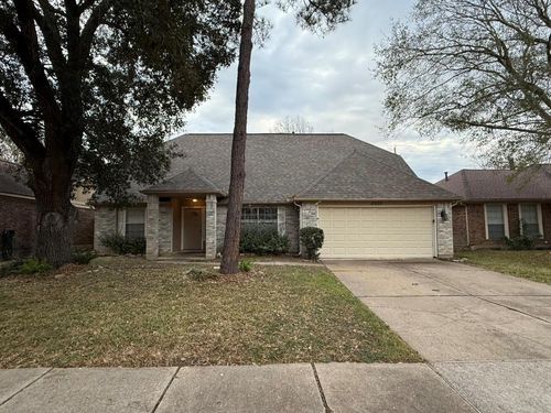 2623 Foxden Dr, Pearland, TX, 77584-8625 | Card Image