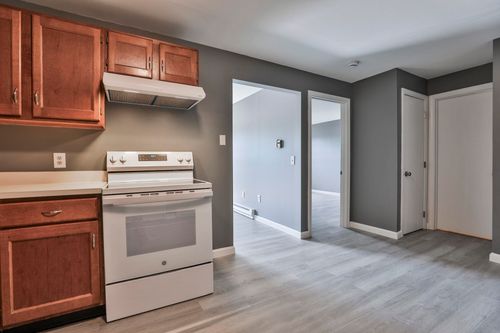19-12 E Side Dr, Concord, NH, 03301-5402 | Card Image