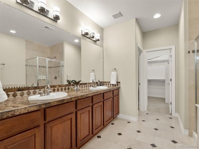 10103 Bluffmont Ln, Townhouse with 2 bedrooms, 3 bathrooms and null parking in Lone Tree CO | Image 24
