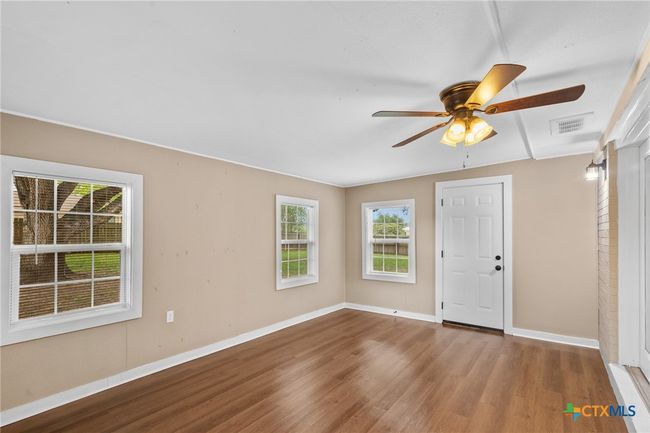 454 W Ward St, House other with 4 bedrooms, 3 bathrooms and null parking in Goliad TX | Image 14