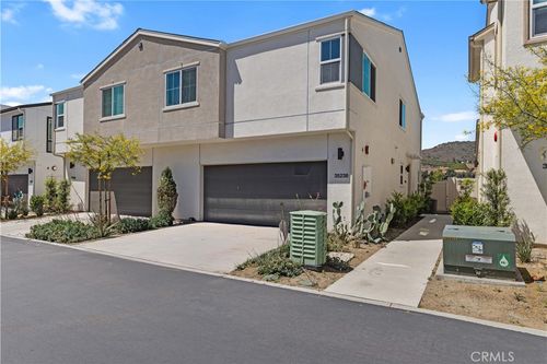 35238 Blossom Pl, Fallbrook, CA, 92028-6557 | Card Image