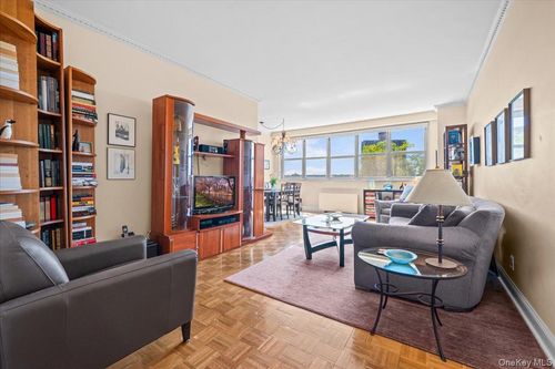 2t-555 Kappock Street, New York, NY, 10463 | Card Image
