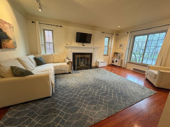 Light Filled Living Room | Image 7