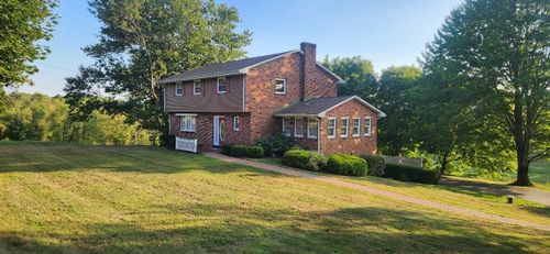 4534 Ellwood Rd, New Castle, PA, 16101-6708 | Card Image