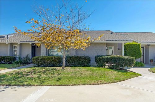 313d-8877 Tulare Dr, Huntington Beach, CA, 92646-6252 | Card Image