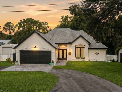 1090 Woods Dr, FORT DENAUD, FL, 33935-6607 | Card Image