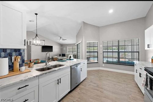 2206 Se 4th St, Cape Coral, FL, 33990-1413 | Card Image