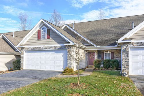 815 W Pointe Dr, Asheville, NC, 28806-8100 | Card Image