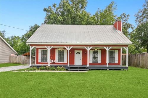 1930 Dupard St, Mandeville, LA, 70448-3815 | Card Image
