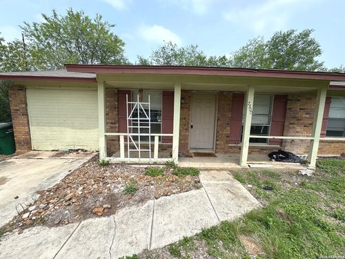 7300 Deep Spring St, San Antonio, TX, 78238-2713 | Card Image