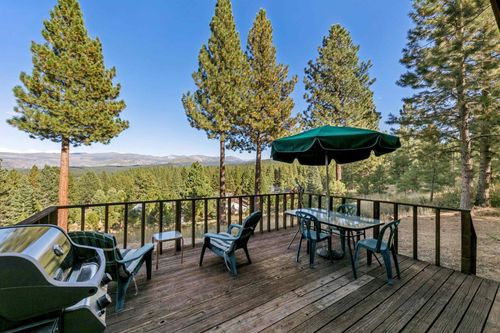 10455 Royal Crest Dr, Truckee, CA, 96161-1153 | Card Image
