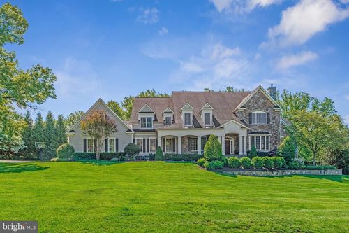 6807 Wemberly Way, Mclean, VA, 22101-1532 | Card Image