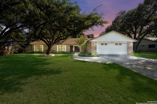 1115 Cardinal St, Pleasanton, TX, 78064-3901 | Card Image