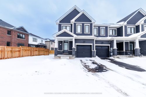 55 Rowlock St, Welland, ON, L3B0M7 | Card Image