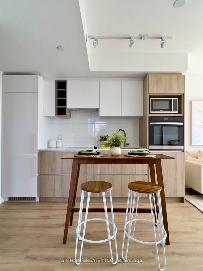 1802 - 319 Jarvis St, Condo with 2 bedrooms, 1 bathrooms and null parking in Toronto ON | Image 7