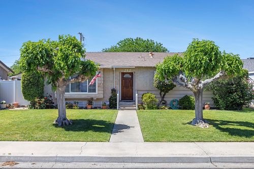 212 Cindy Ln, Coalinga, CA, 93210-2402 | Card Image