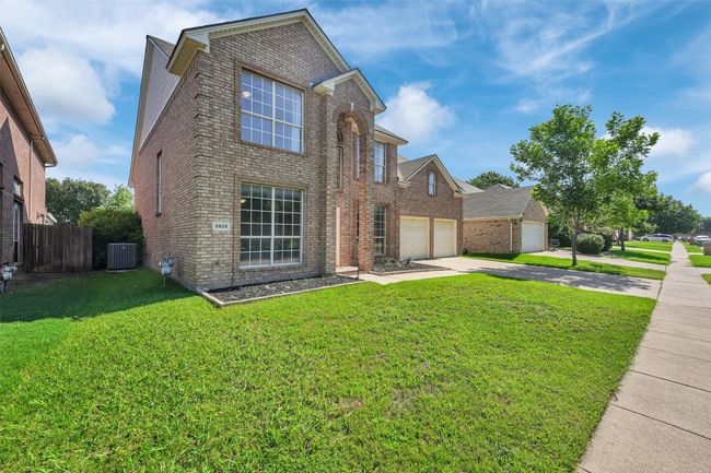 3925 Wisteria Ln, House other with 3 bedrooms, 3 bathrooms and null parking in Haltom City TX | Image 35