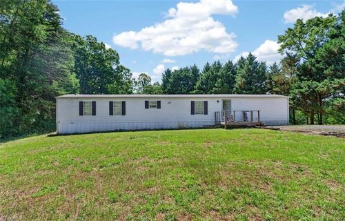 1709 Bud Tilley Rd, Pinnacle, NC, 27043-8628 | Card Image