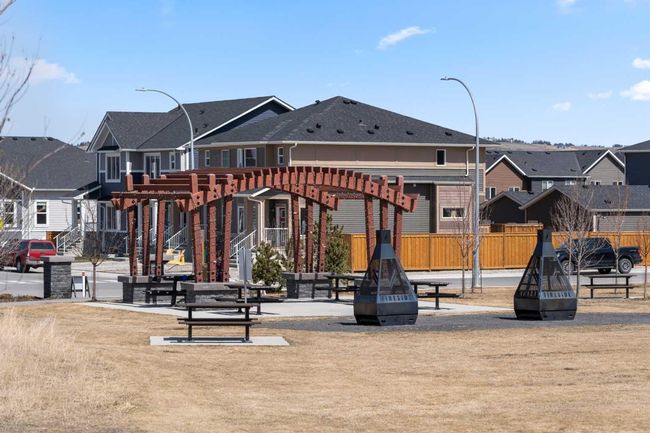 44 Emberside Green, House other with 3 bedrooms, 3 bathrooms and 4 parking in Cochrane AB | Image 4