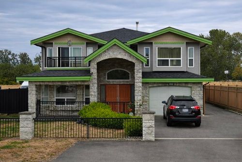 175 Pembina St, New Westminster, BC, V3M5J2 | Card Image