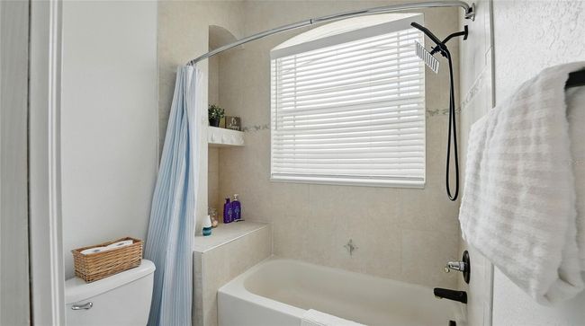 Bathroom | Image 35